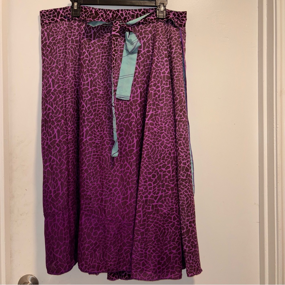 Iris Impressions wrap Skirt Size Large